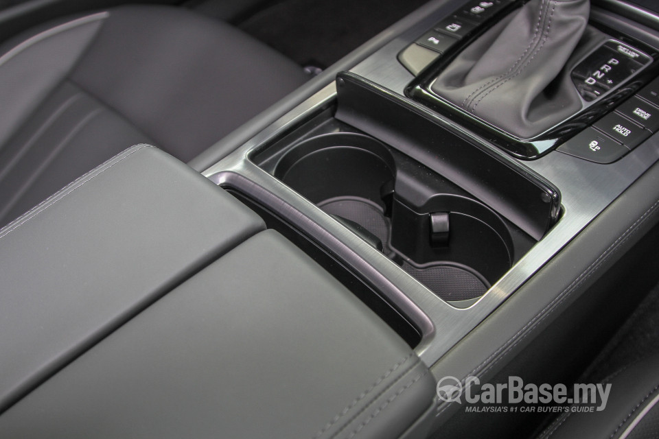 Hyundai Genesis DH (2015) Interior