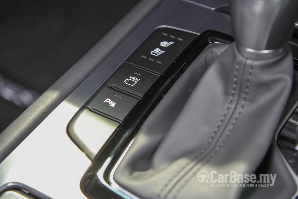 Hyundai Genesis DH (2015) Interior
