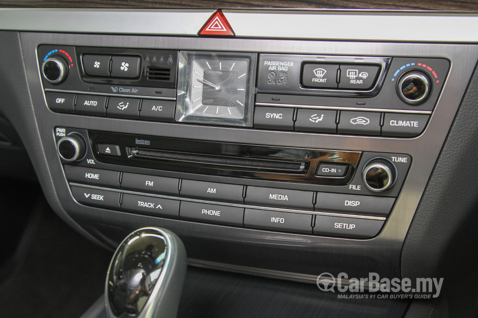Hyundai Genesis DH (2015) Interior