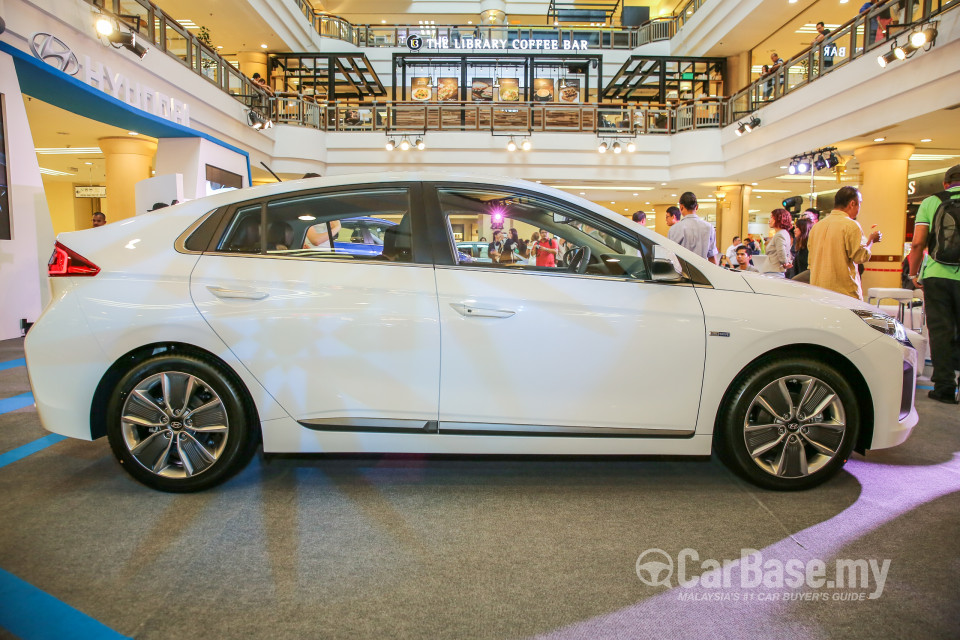 Hyundai Ioniq AE (2016) Exterior