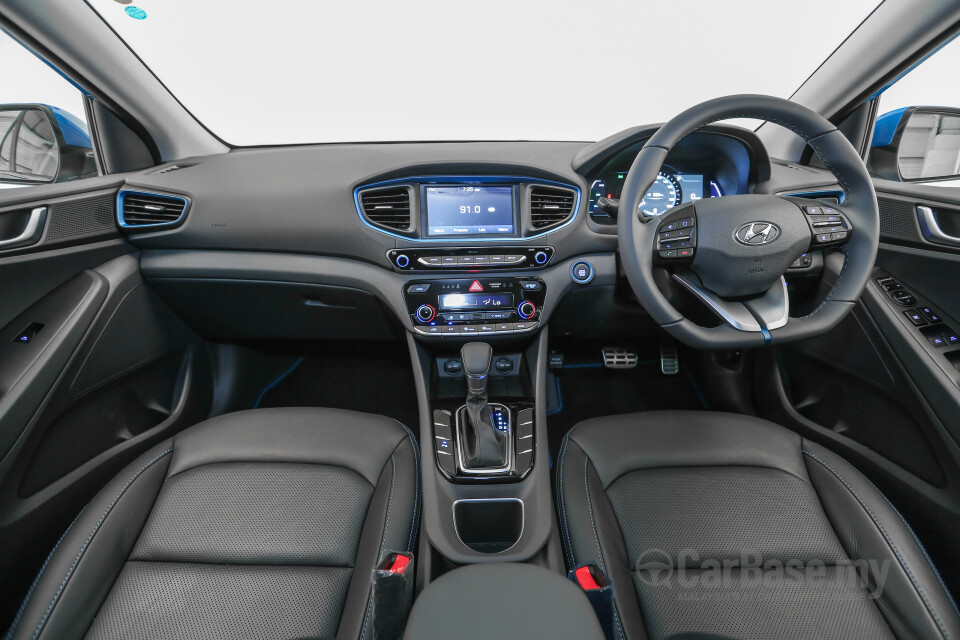 Nissan Almera N17 Facelift (2015) Interior