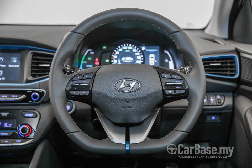 Hyundai Ioniq AE (2016) Interior