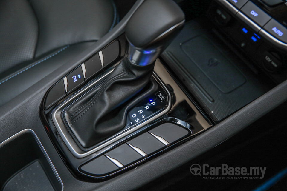 Audi A4 B9 (2016) Interior