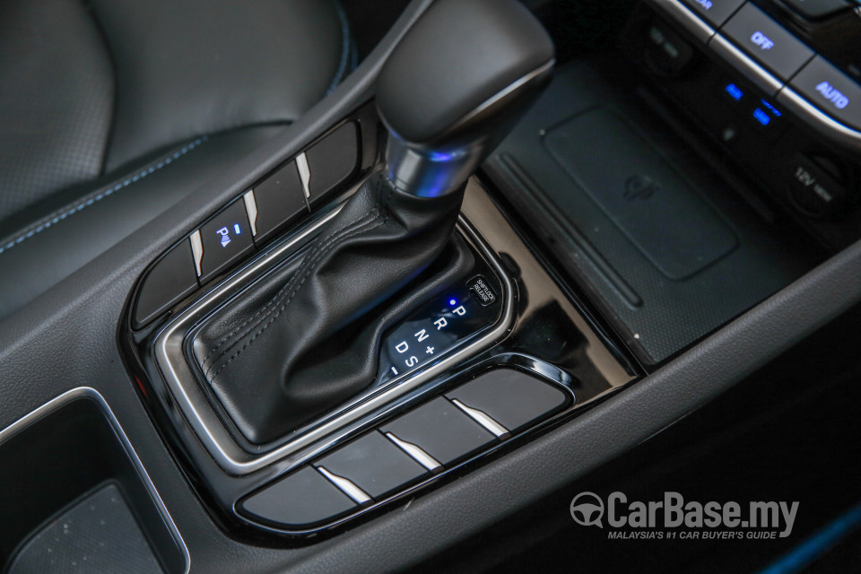 Hyundai Ioniq AE (2016) Interior
