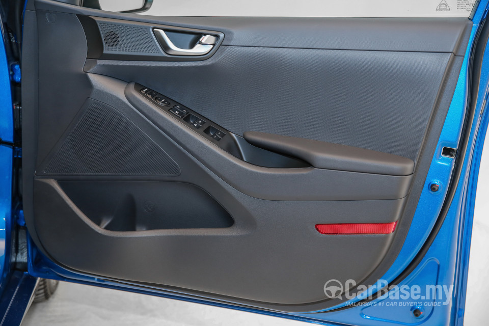 Hyundai Ioniq AE (2016) Interior