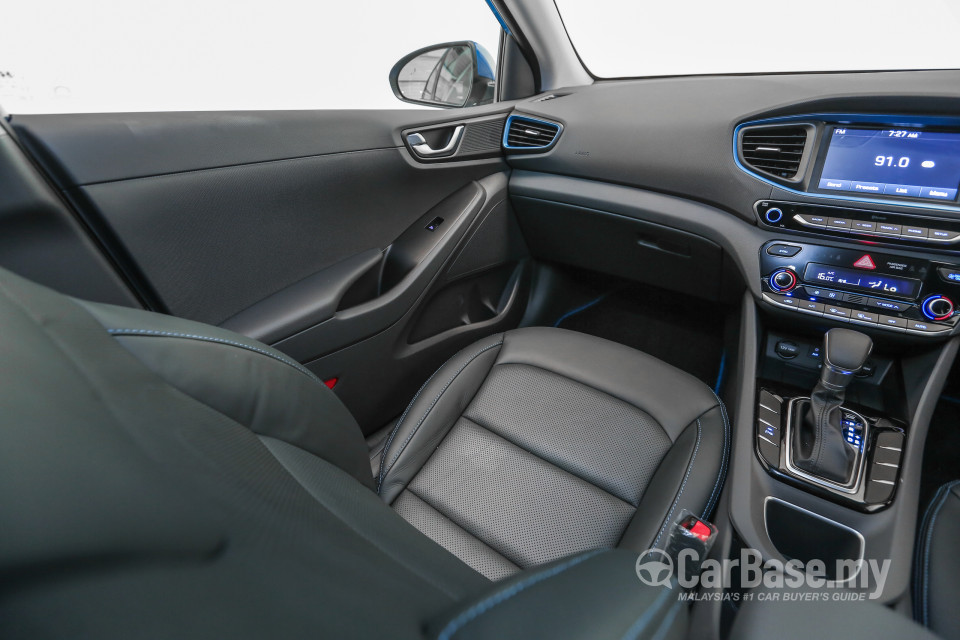 Hyundai Ioniq AE (2016) Interior