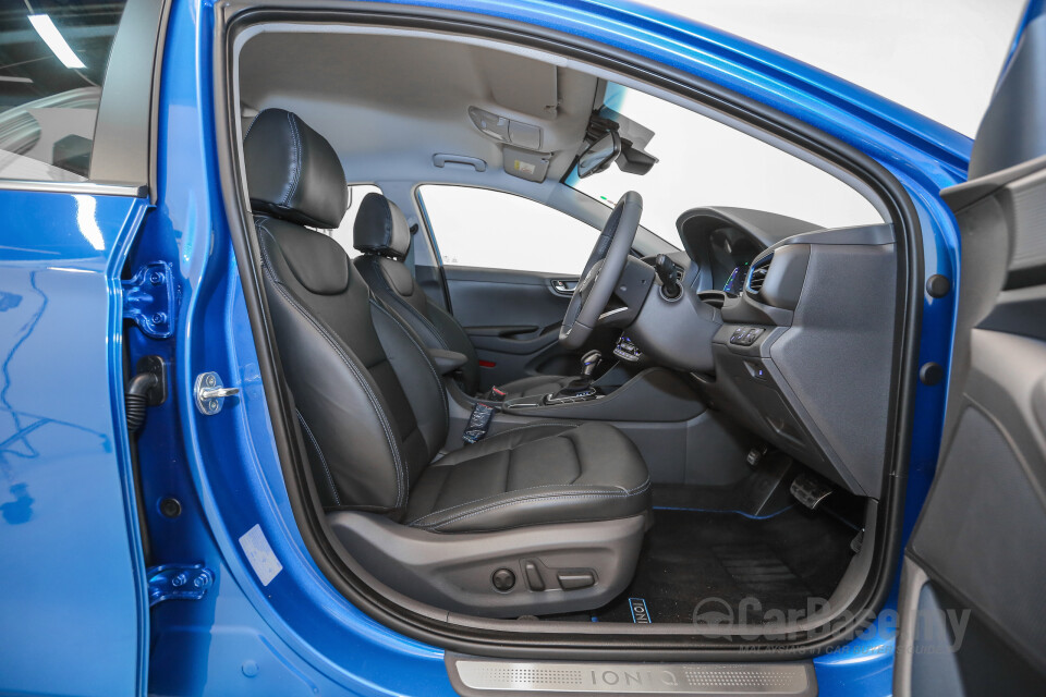 Mitsubishi ASX Mk1 Facelift (2013) Interior