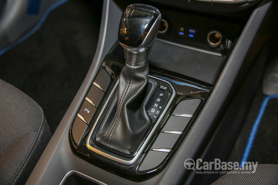 Hyundai Ioniq AE (2016) Interior