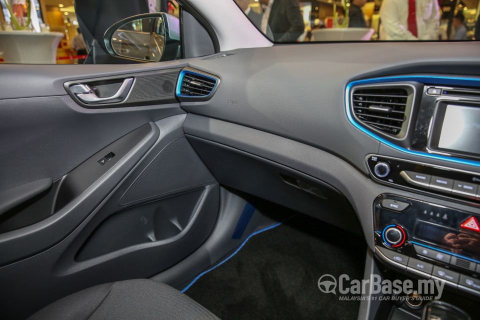 Hyundai Ioniq AE (2016) Interior