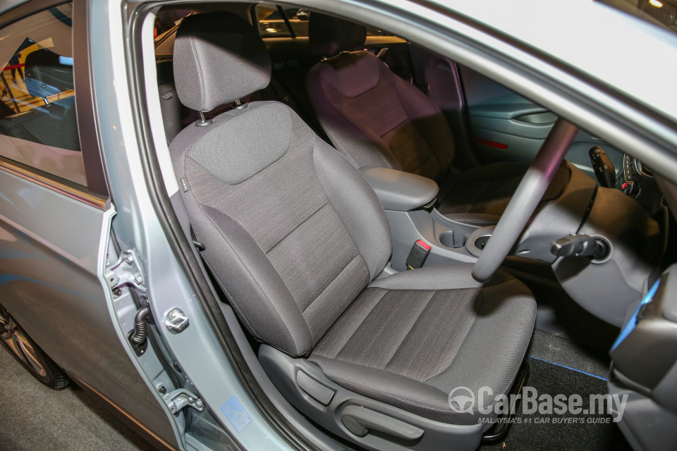 Hyundai Ioniq AE (2016) Interior