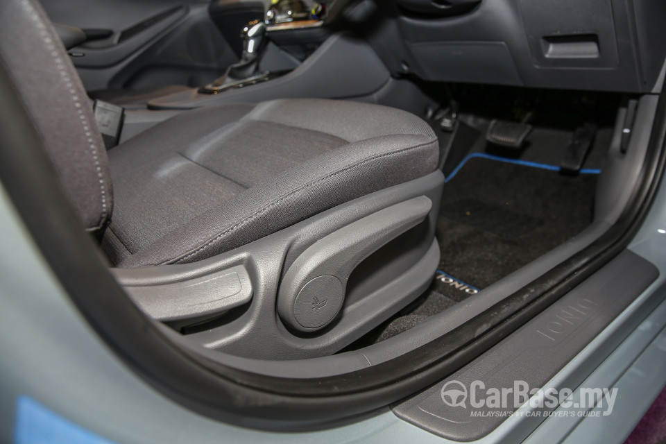 Hyundai Ioniq AE (2016) Interior