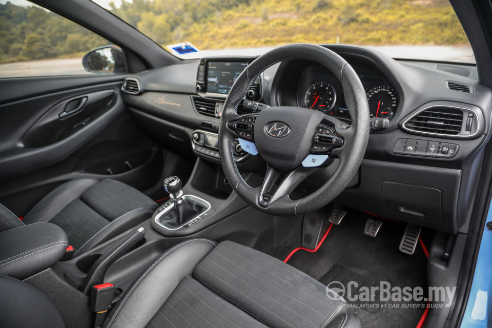 Hyundai i30 N PD (2019) Interior