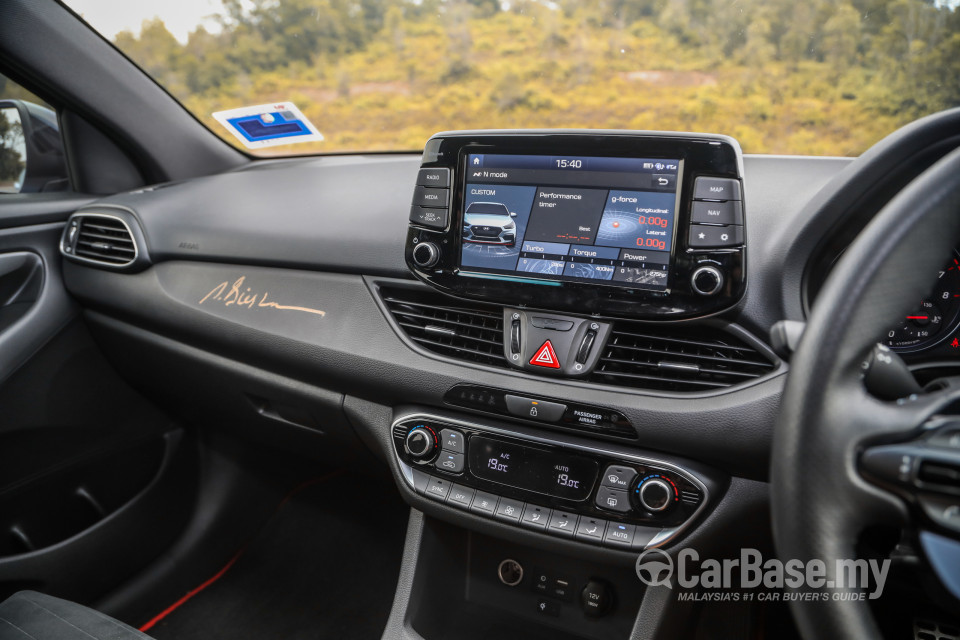Hyundai i30 N PD (2019) Interior