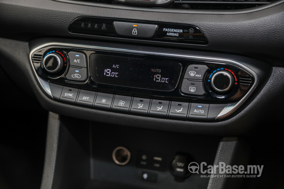 Hyundai i30 N PD (2019) Interior