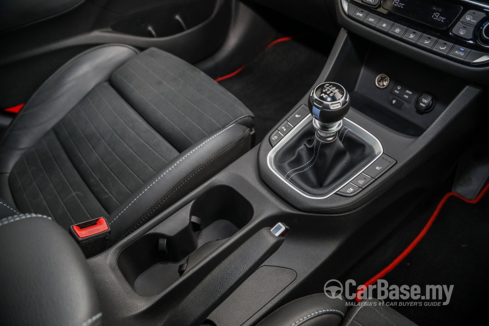Hyundai i30 N PD (2019) Interior