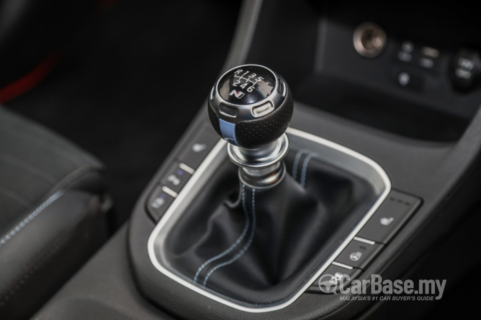 Hyundai i30 N PD (2019) Interior