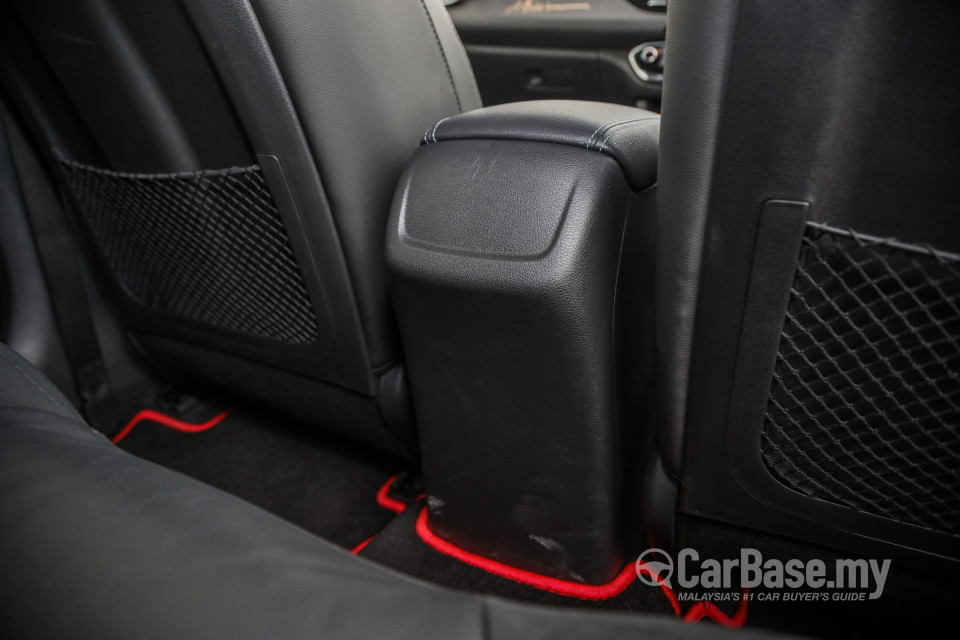 Hyundai i30 N PD (2019) Interior