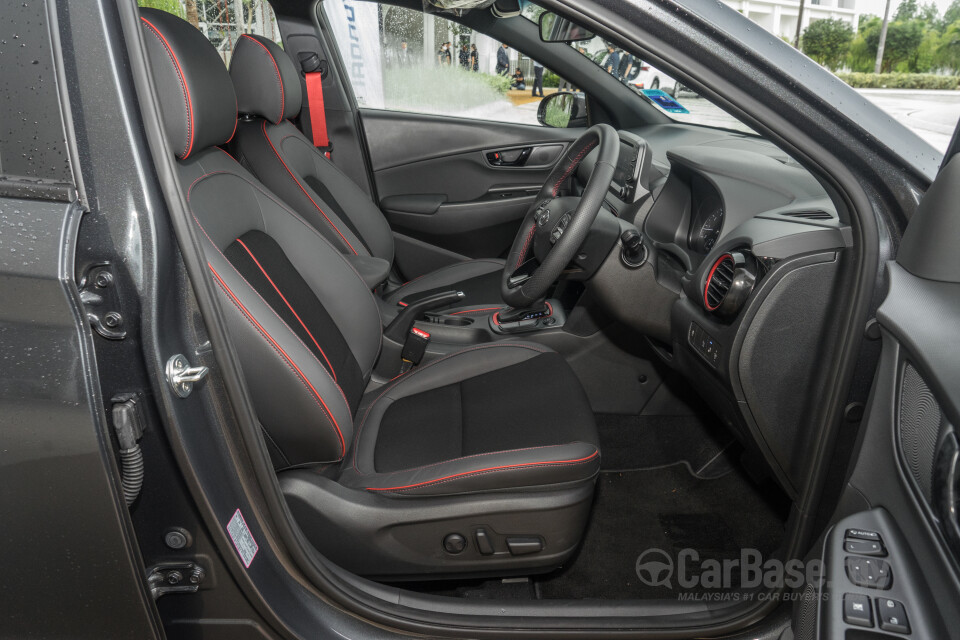 Proton Exora Mk1 RC (2019) Interior