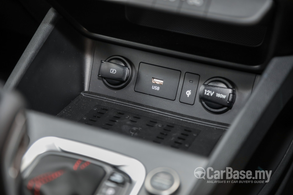 Hyundai Kona OS Facelift (2021) Interior