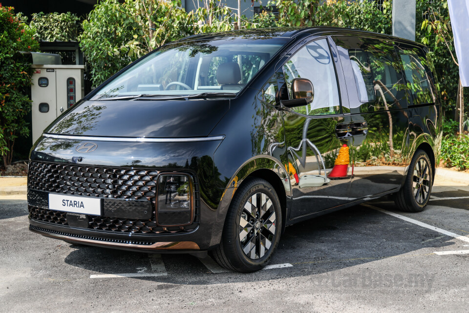 Hyundai Staria US4 (2021) Exterior