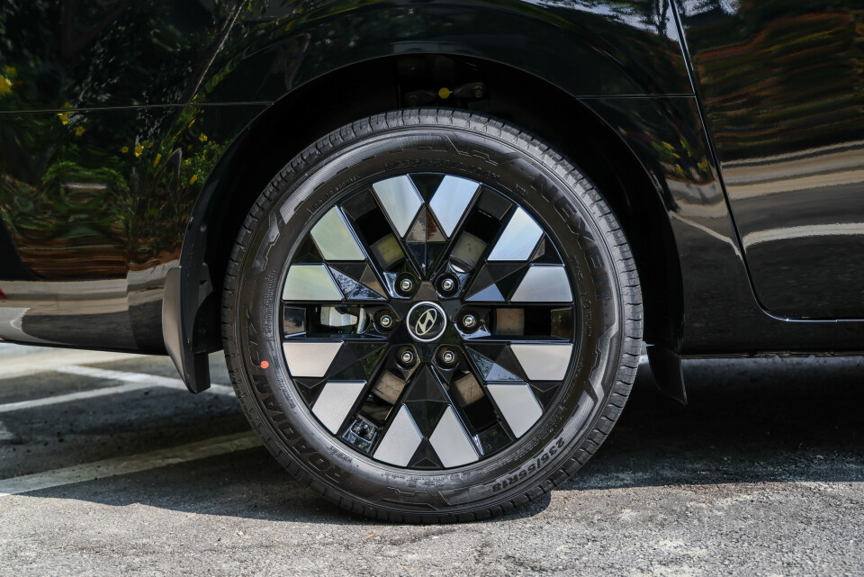Hyundai Staria US4 (2021) Exterior