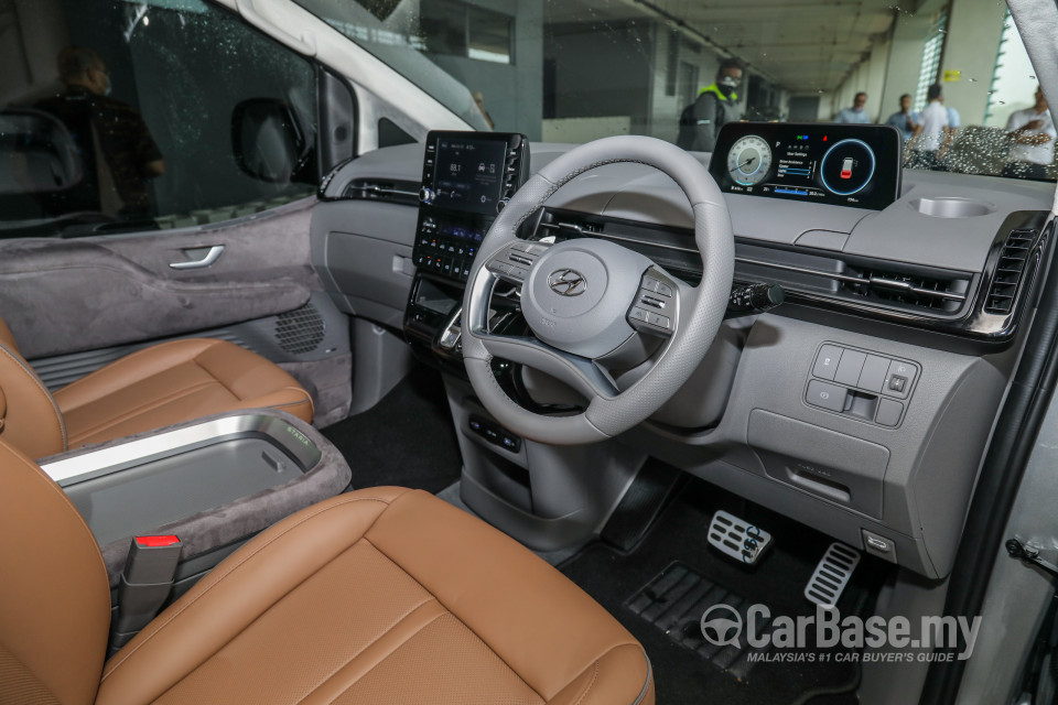 Hyundai Staria US4 (2021) Interior