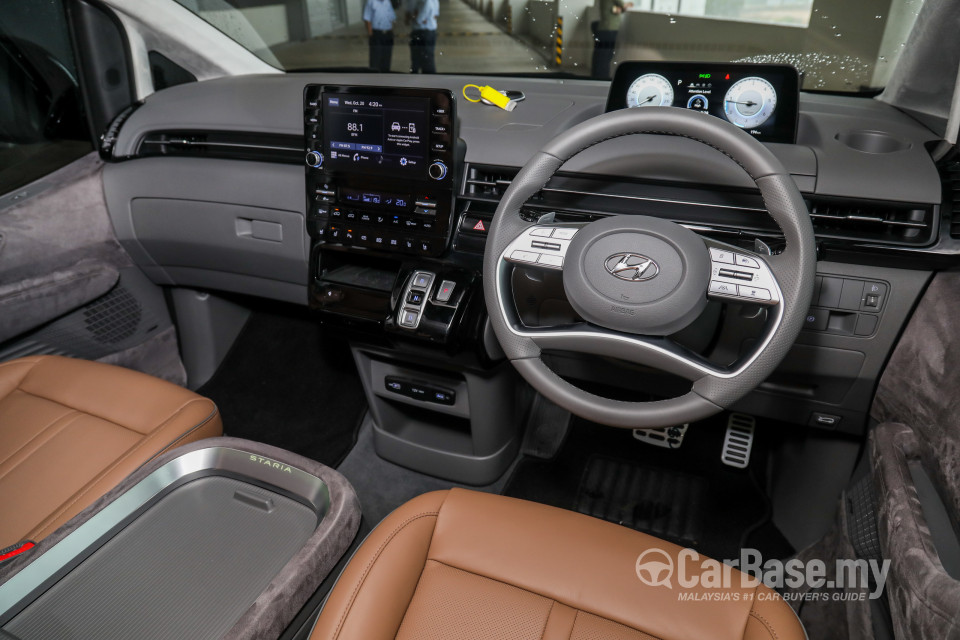 Hyundai Staria US4 (2021) Interior