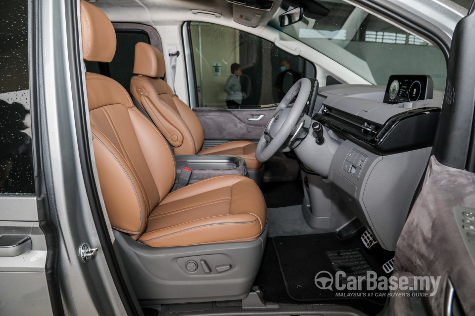 Hyundai Staria US4 (2021) Interior