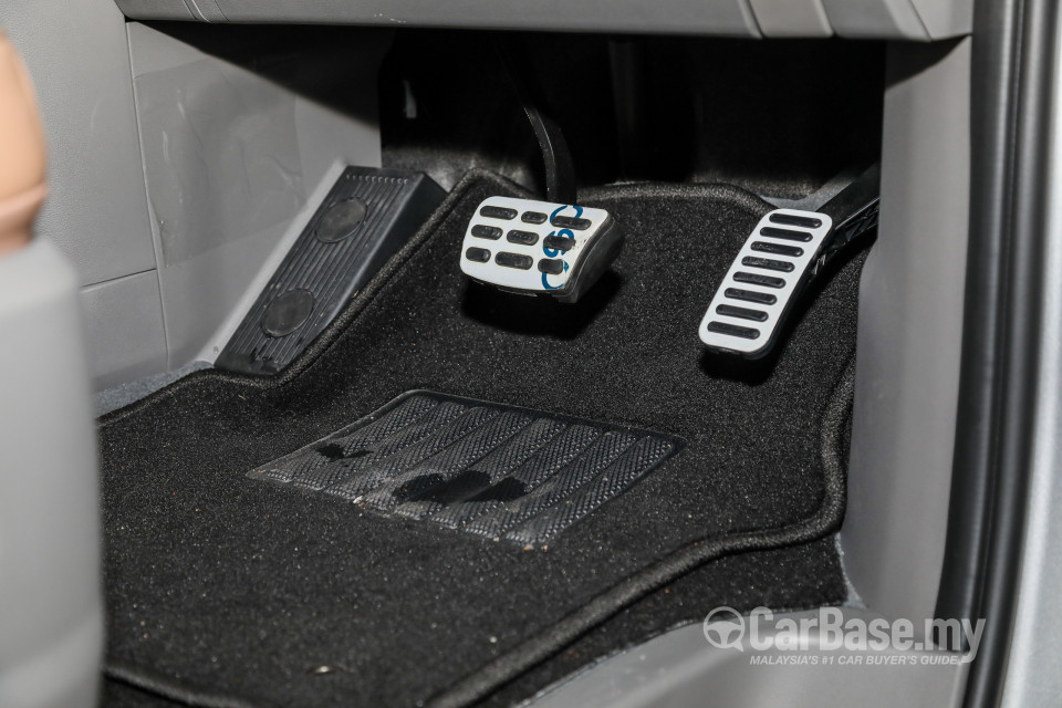Hyundai Staria US4 (2021) Interior