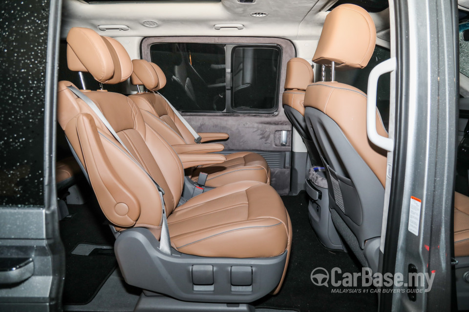 Hyundai Staria US4 (2021) Interior