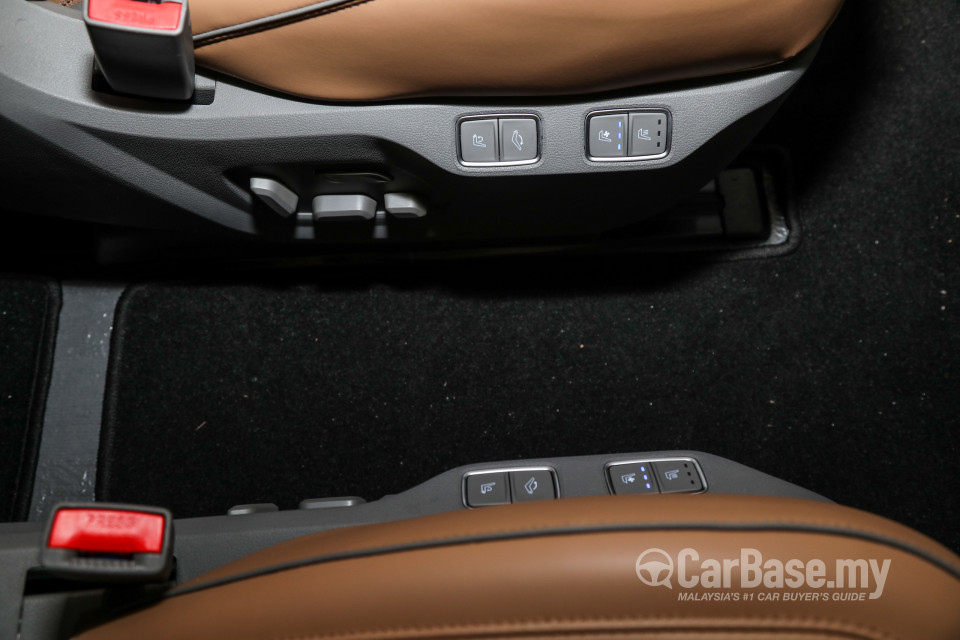 Hyundai Staria US4 (2021) Interior