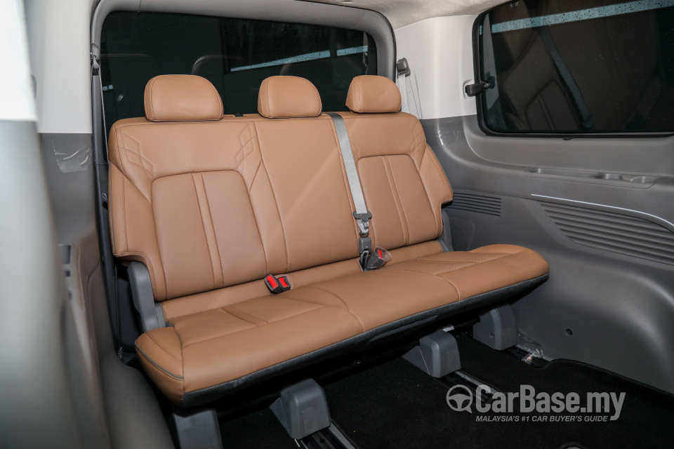 Hyundai Staria US4 (2021) Interior
