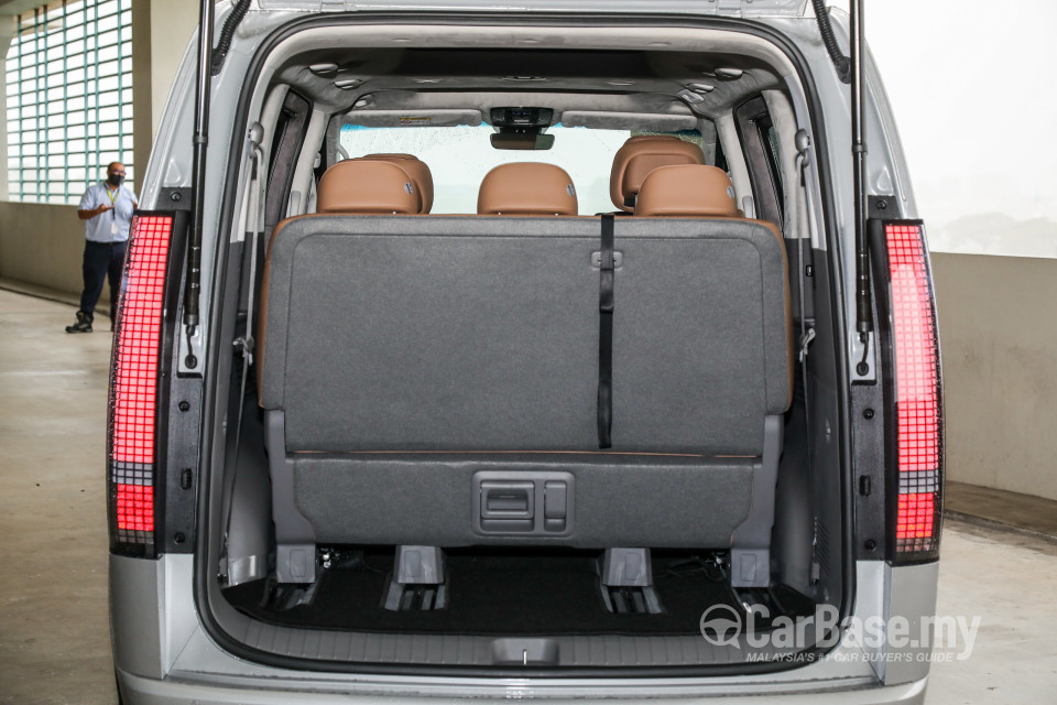 Hyundai Staria US4 (2021) Interior