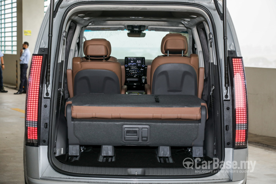 Hyundai Staria US4 (2021) Interior
