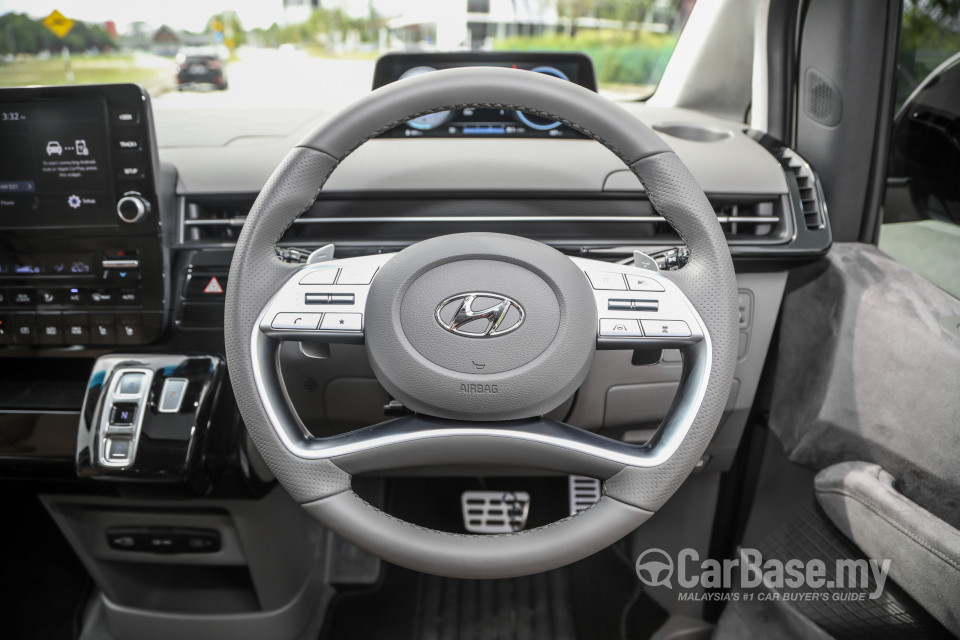 Hyundai Staria US4 (2021) Interior