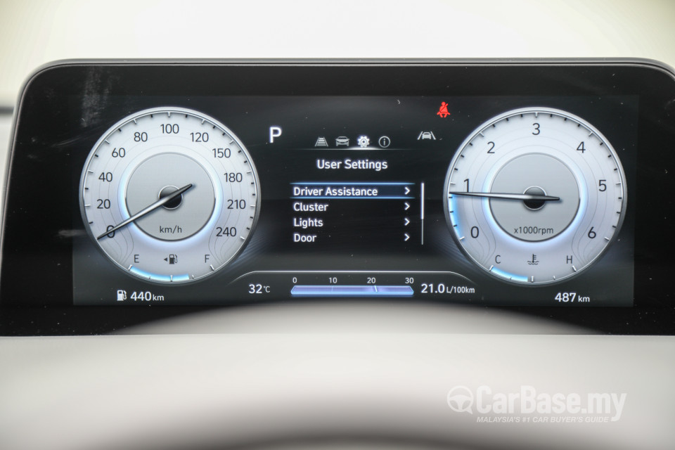Hyundai Staria US4 (2021) Interior