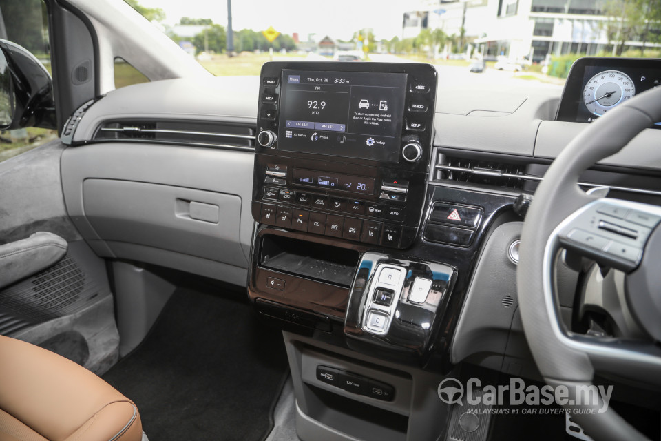 Hyundai Staria US4 (2021) Interior