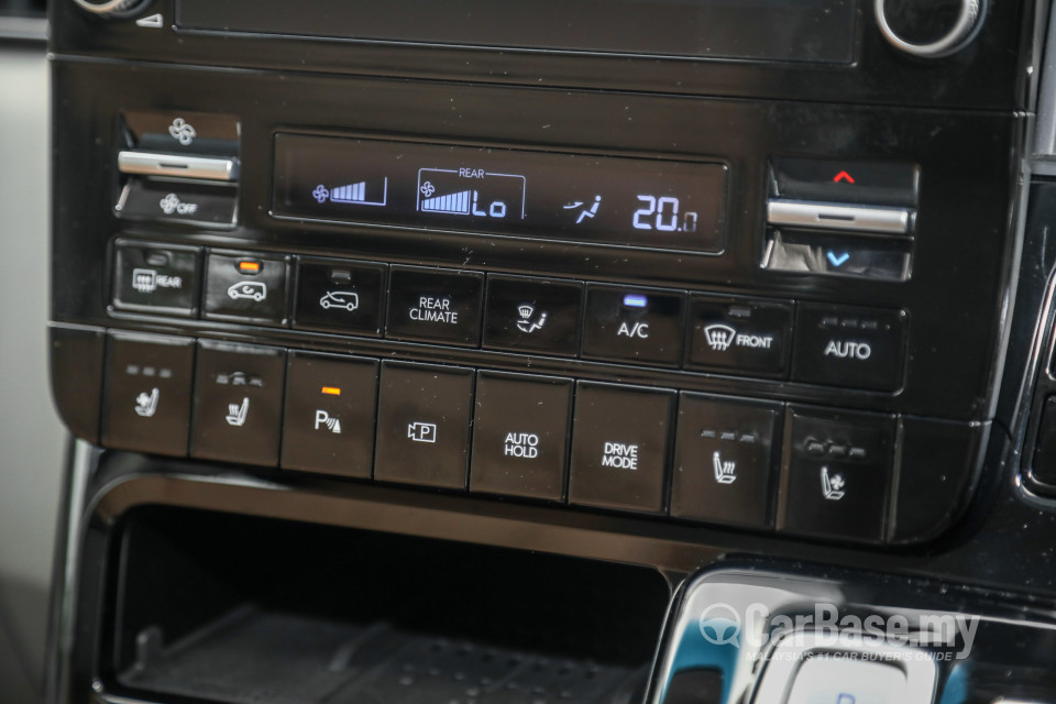 Hyundai Staria US4 (2021) Interior