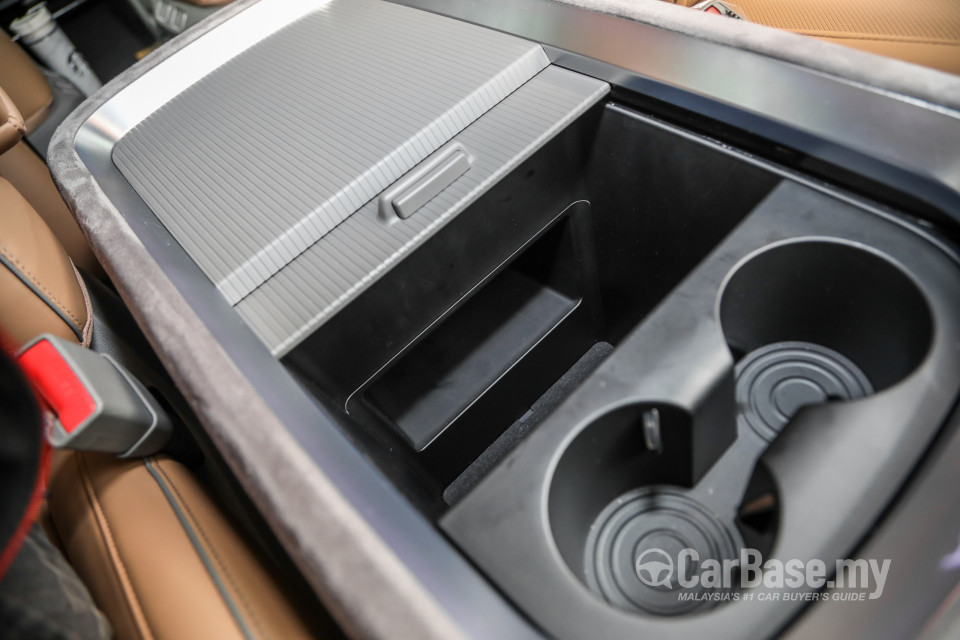 Hyundai Staria US4 (2021) Interior