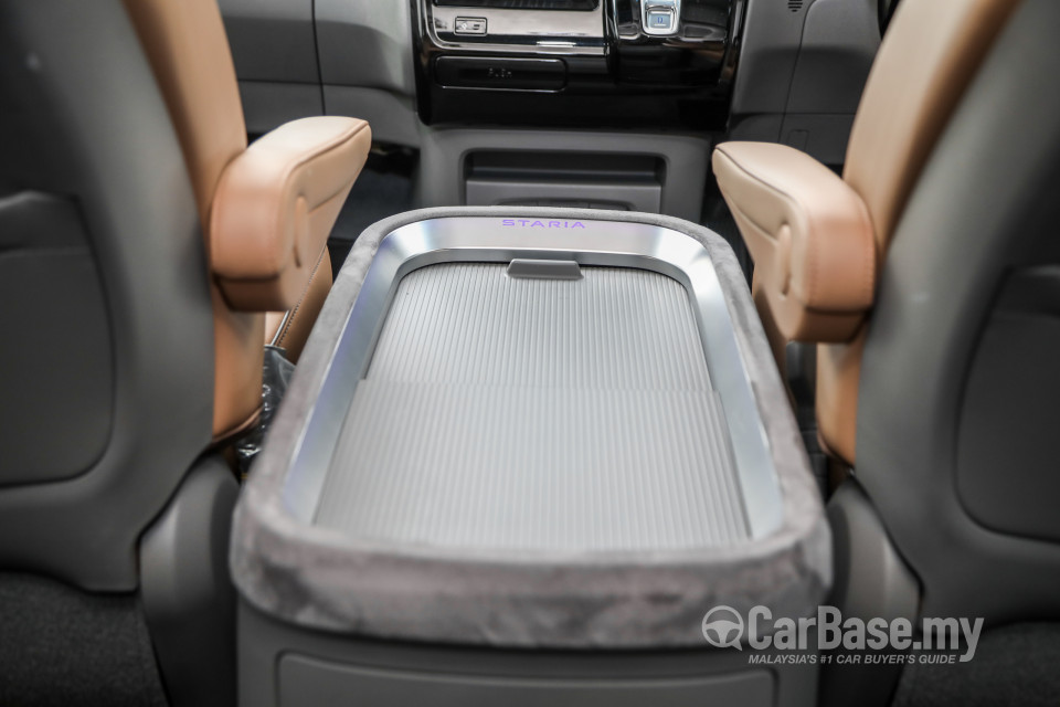 Hyundai Staria US4 (2021) Interior