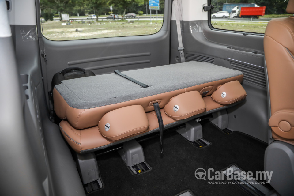 Hyundai Staria US4 (2021) Interior
