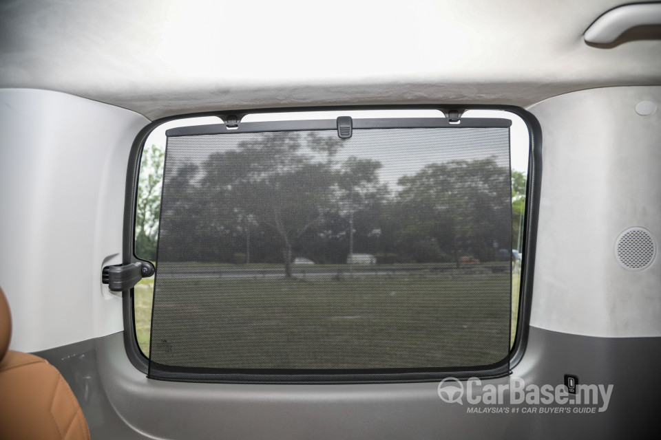 Hyundai Staria US4 (2021) Interior