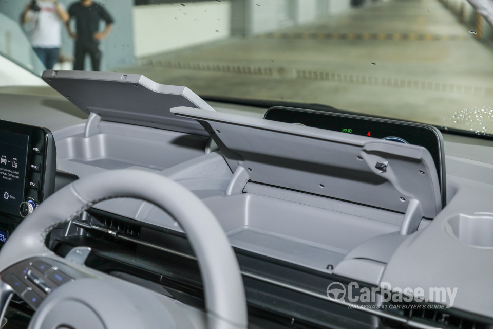 Hyundai Staria US4 (2021) Interior