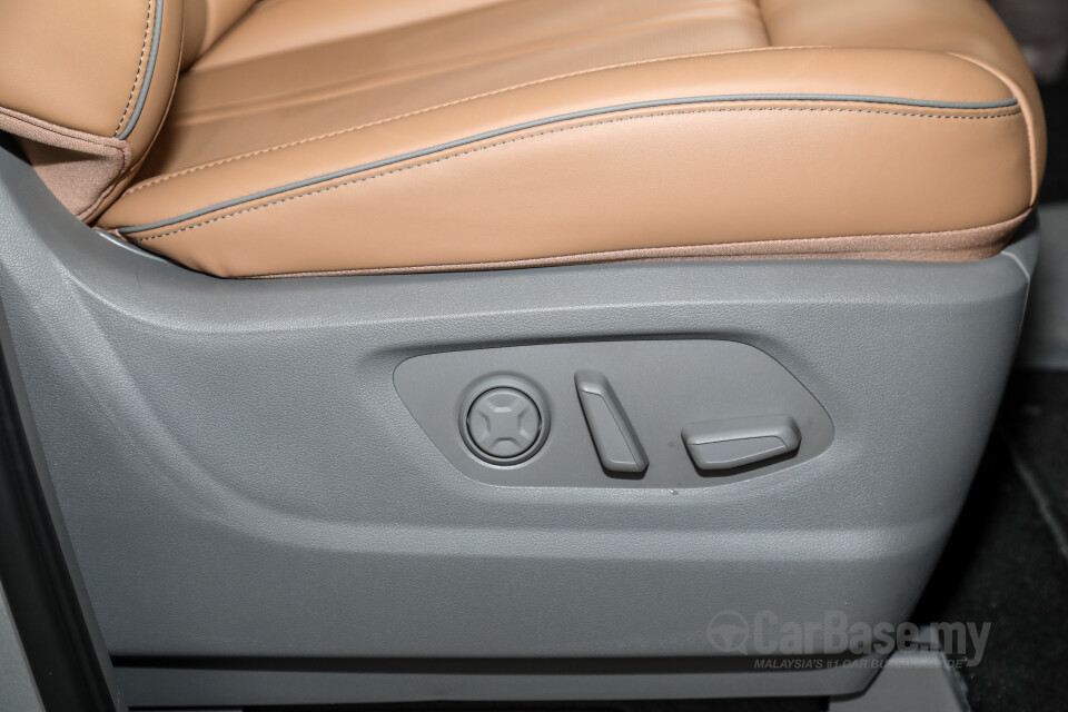 Hyundai Staria US4 (2021) Interior
