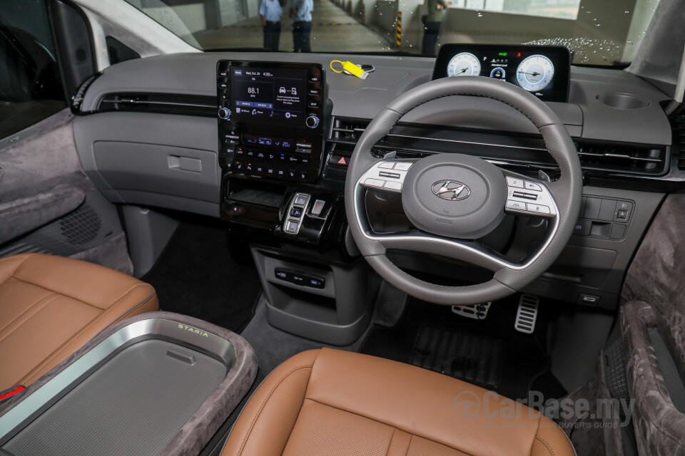 Hyundai Staria US4 (2021) Interior