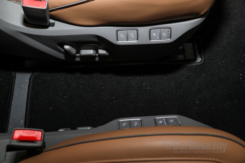 Hyundai Staria US4 (2021) Interior
