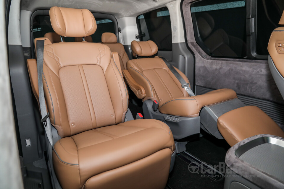 Hyundai Staria US4 (2021) Interior