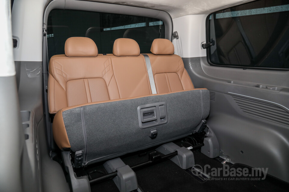 Hyundai Staria US4 (2021) Interior