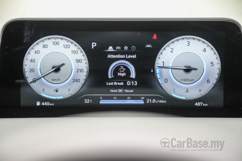 Hyundai Staria US4 (2021) Interior
