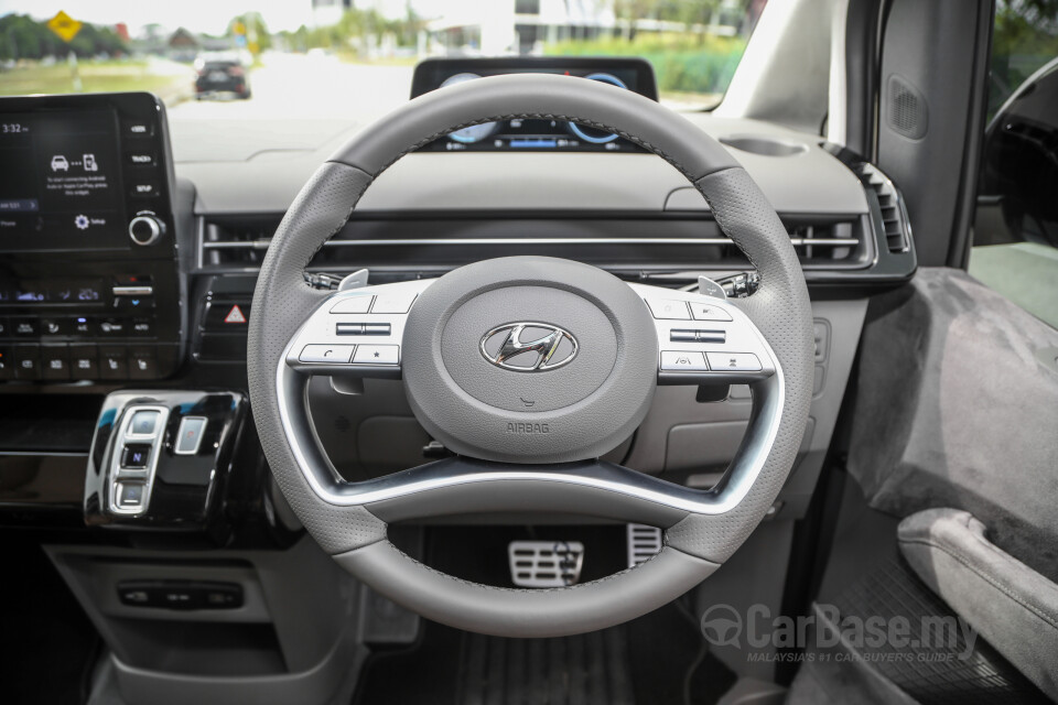 Hyundai Staria US4 (2021) Interior